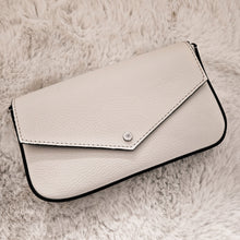 Lade das Bild in den Galerie-Viewer, Crossbody bag <br> Leder