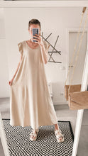 Lade das Bild in den Galerie-Viewer, Langes Chiffonkleid