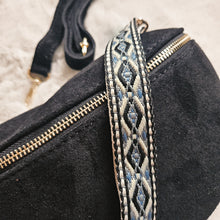 Lade das Bild in den Galerie-Viewer, Crossbody bag Gr. M <br> versch. Farben + Handykette