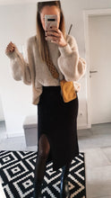 Lade das Bild in den Galerie-Viewer, Feiner Strickrock mit Schlitz <br>versch. Farben