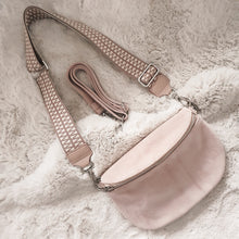 Lade das Bild in den Galerie-Viewer, Crossbody bag M+ Wildleder <br> versch. Farben + 1 Extragurt gratis