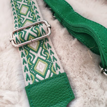 Lade das Bild in den Galerie-Viewer, Crossbody bag M <br> Wildleder + 1 Extragurt gratis