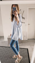 Lade das Bild in den Galerie-Viewer, Oversized Bluse &lt;br&gt; versch. Farben
