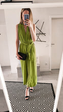 Lade das Bild in den Galerie-Viewer, Jumpsuit zum Binden
