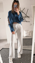 Lade das Bild in den Galerie-Viewer, Jeansbluse mit Schleifen
