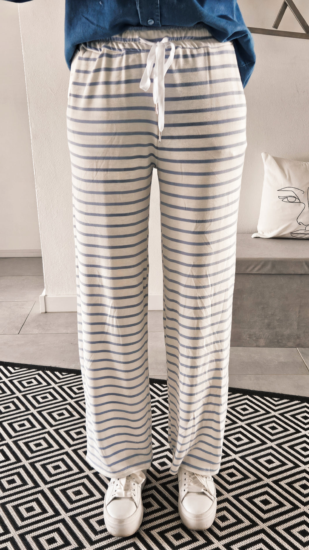 Weite Hose <br> versch. Farben