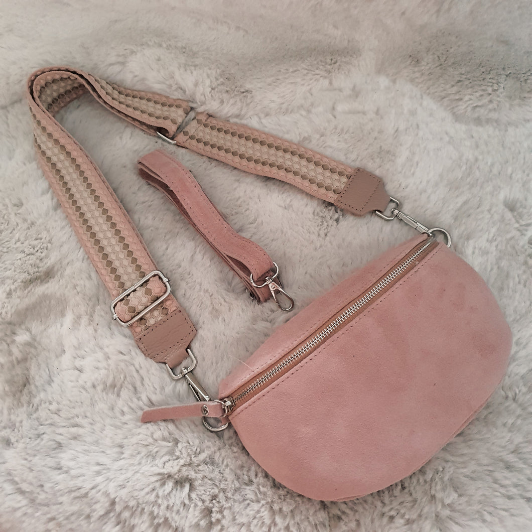 Crossbody bag M <br> Wildleder + 1 Extragurt gratis