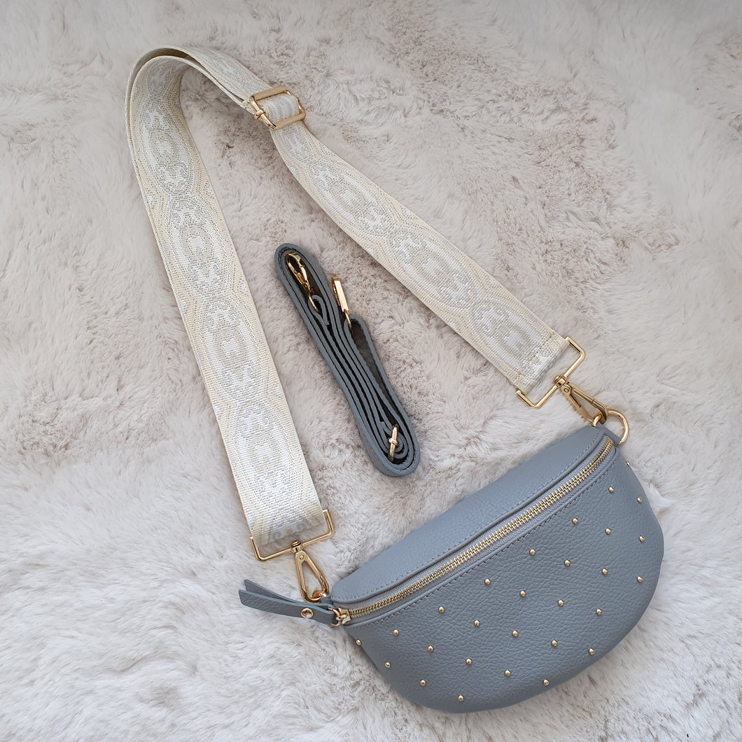 Crossbody bag S mit Nieten <br> + 1 Extragurt gratis