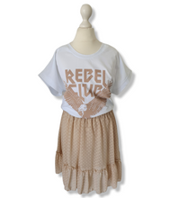 Lade das Bild in den Galerie-Viewer, T-Shirt &quot;rebel&quot; &lt;br&gt; versch. Farben
