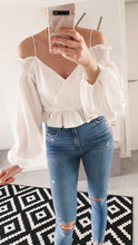 Lade das Bild in den Galerie-Viewer, Cropped Bluse
