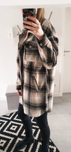 Lade das Bild in den Galerie-Viewer, Flanelljacke
