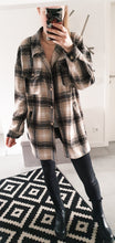 Lade das Bild in den Galerie-Viewer, Flanelljacke
