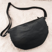 Lade das Bild in den Galerie-Viewer, Crossbody bag L &quot;bouclé&quot; &lt;br&gt; Leder
